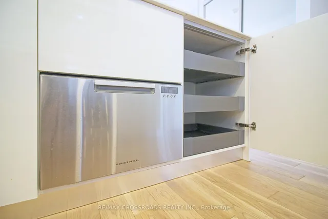 Additional image 6 of 75 Canterbury Pl Unit Ph207