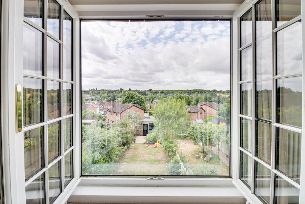 Additional image 19 of Barnfield Road, Harpenden, Hertfordshire, AL5