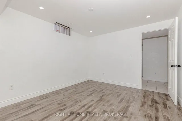 Additional image 19 of 31 Massena Dr