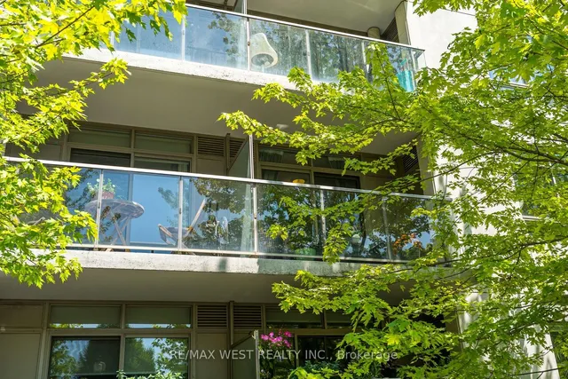 Additional image 34 of 816 Lansdowne Ave Unit 209