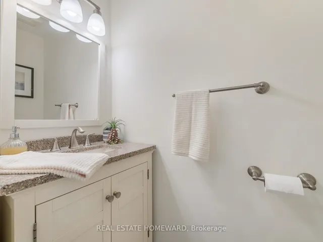 Additional image 9 of 54 Crossovers St