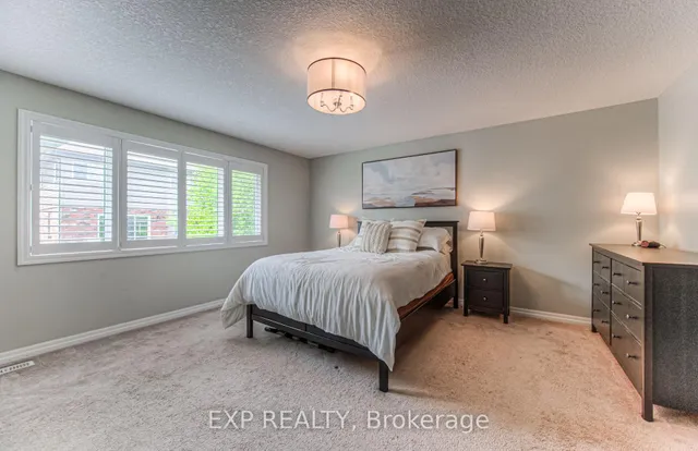 Additional image 18 of 403 Moorlands Cres