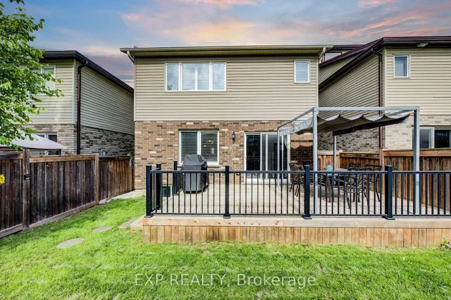 Additional image 40 of 403 Moorlands Cres