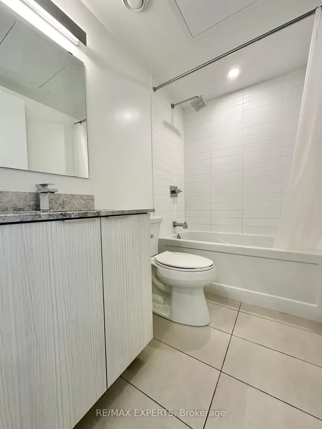 Additional image 8 of 501 Yonge St Unit 1310