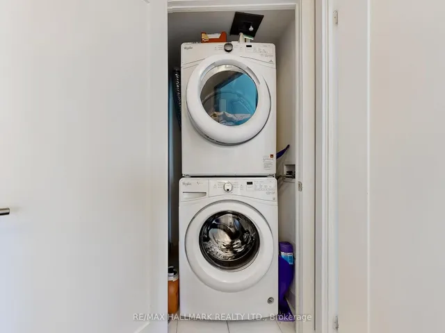 Additional image 23 of 10 York St Unit 1905