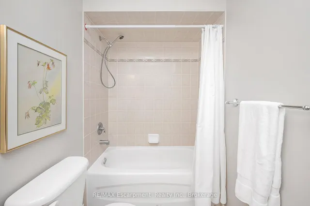 Additional image 30 of 212 Stonehenge Dr Unit 18