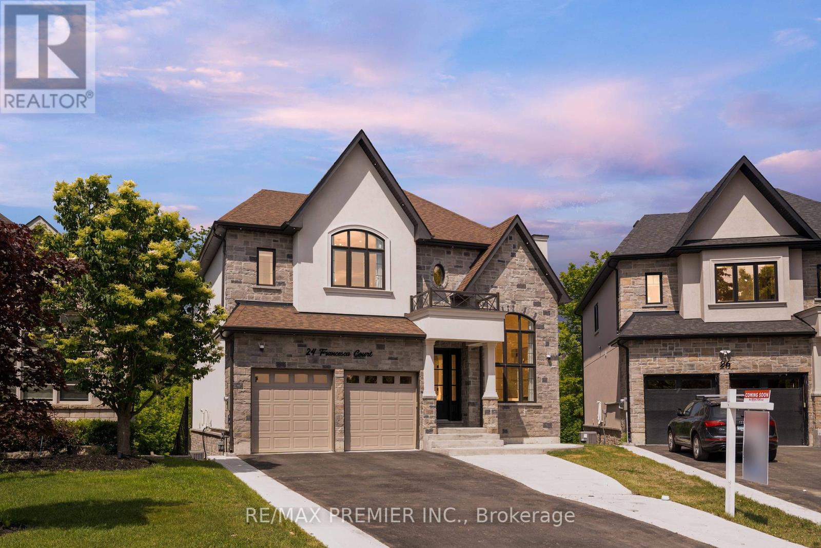 24 FRANCESCA COURT|Vaughan (East Woodbridge), Ontario L4L9L2