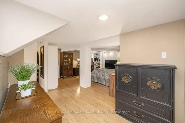 Additional image 27 of 891 Garth St