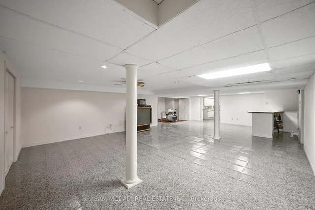 Additional image 40 of 7 Vogue Cres