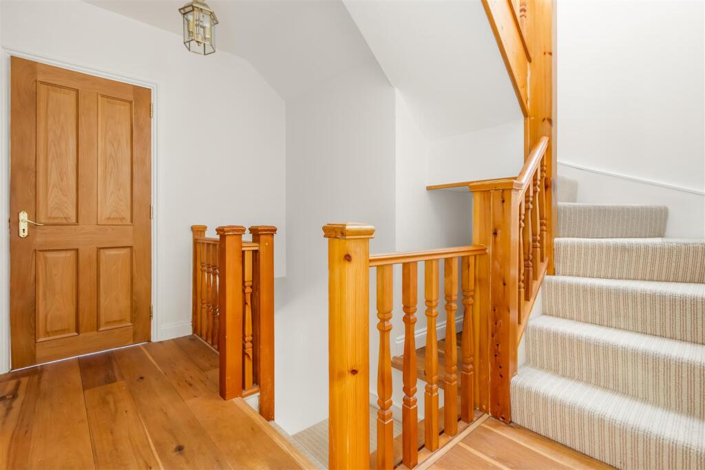 Additional image 11 of The Grove, Brookmans Park