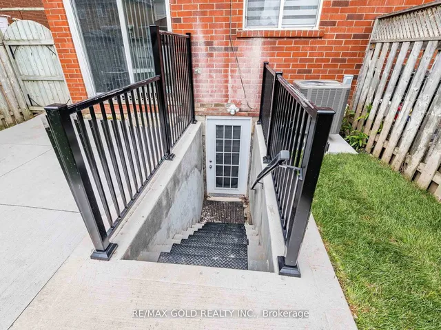 Additional image 37 of 7 Dunlop Crt