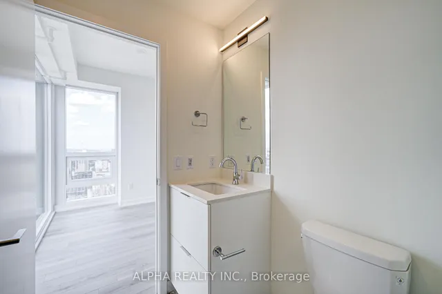 Additional image 33 of 89 Church St Unit 4104