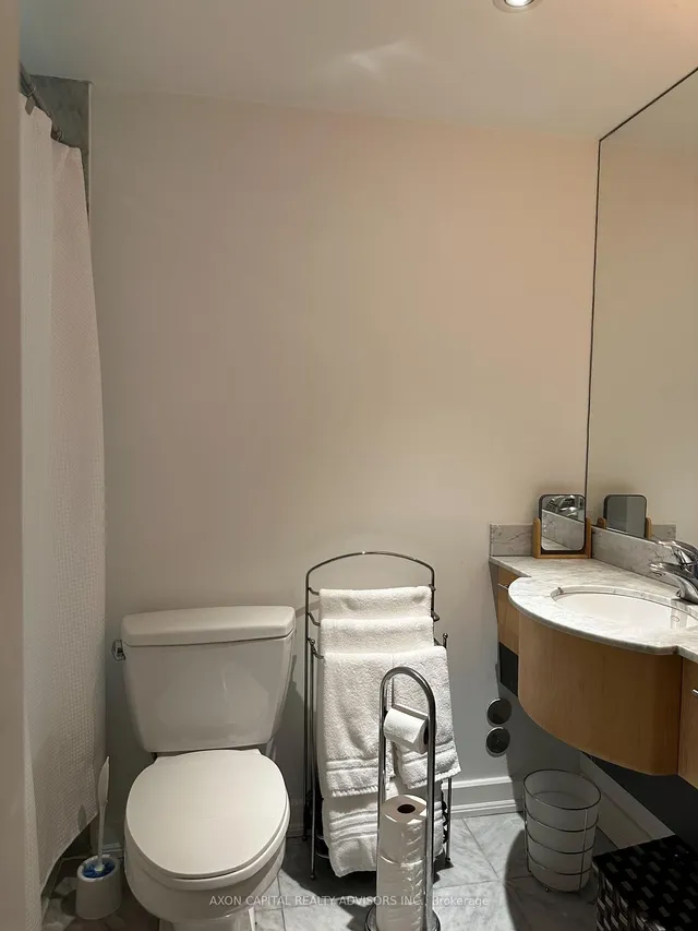 Additional image 2 of 350 Wellington St Unit M32