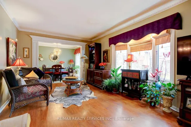 Additional image 30 of 47 Nuttall St
