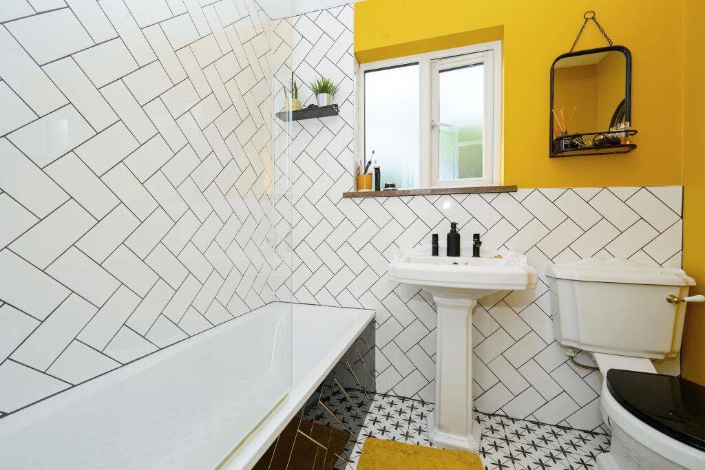 Additional image 13 of Haltside, Hatfield, AL10