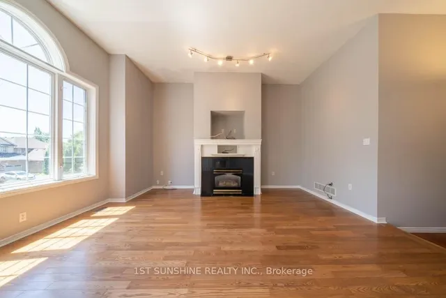 Additional image 23 of 4 Cabriolet Cres