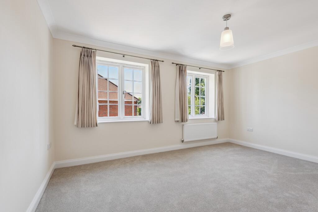 Additional image 13 of Parkway, Welwyn Garden City, Hertfordshire, AL8 6JD