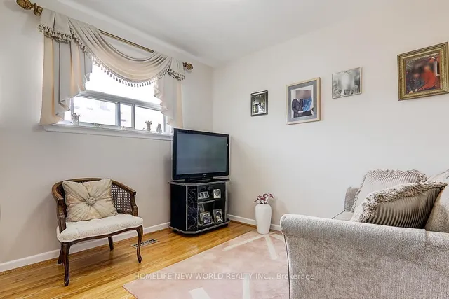 Additional image 22 of 43 Coquette Rd