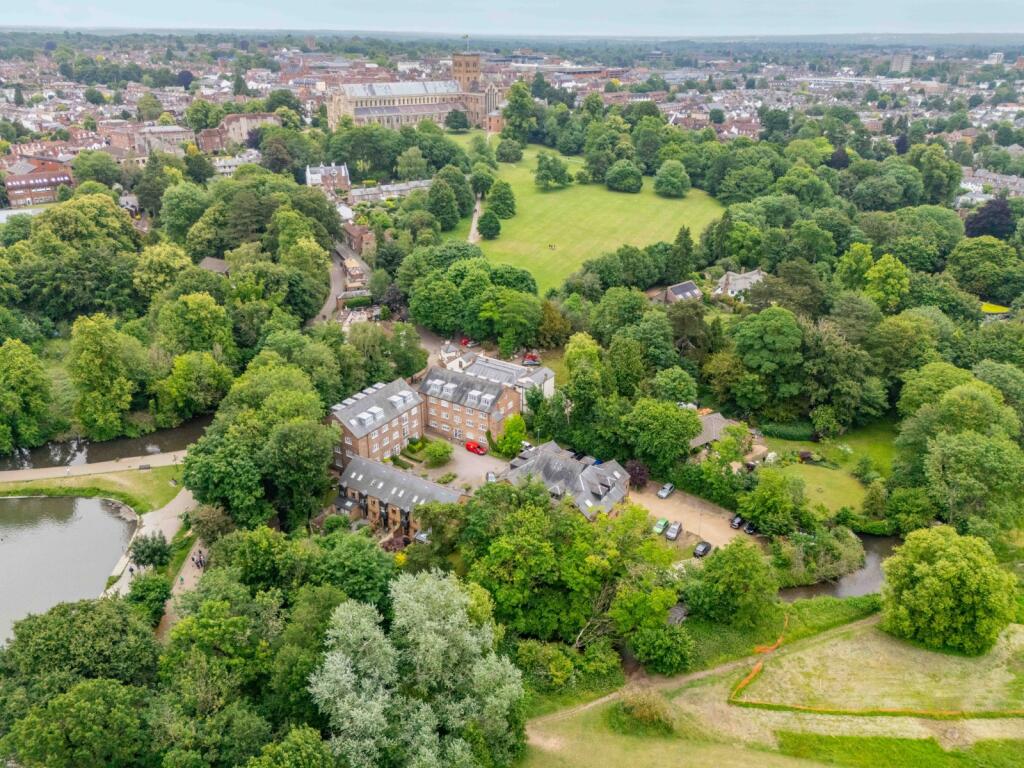 Abbey Mill Lane, St. Albans, Hertfordshire, AL3