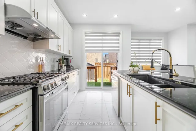 房产图片 16 - 49 Puffin Cres