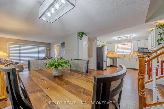 Additional image 6 of 395 Rexford Dr