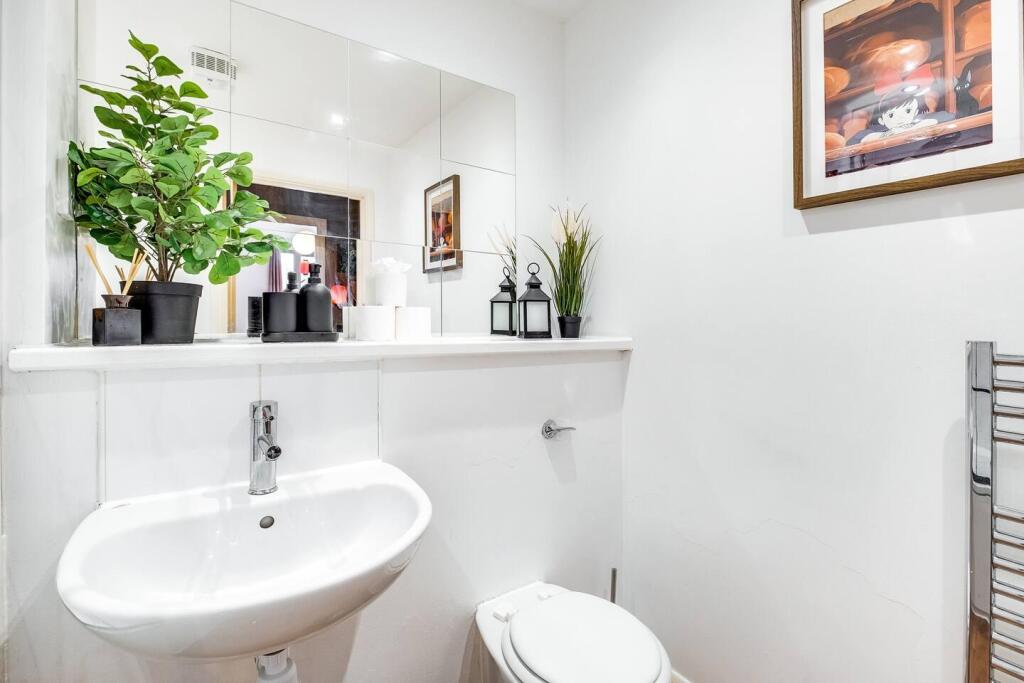 Additional image 5 of 165 Granville Street