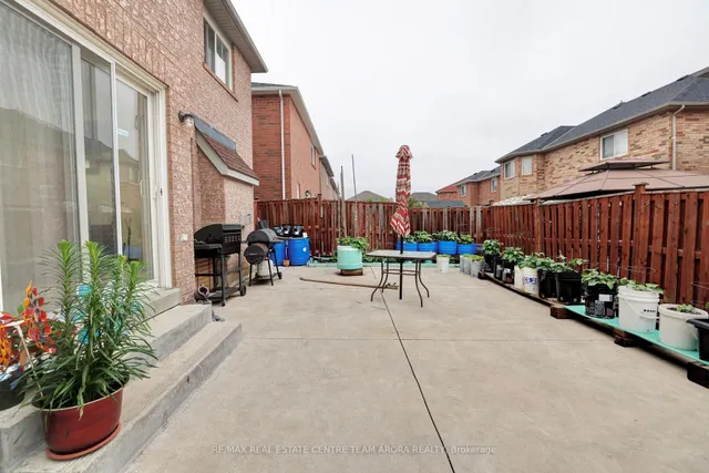 Additional image 46 of 329 Brisdale Dr