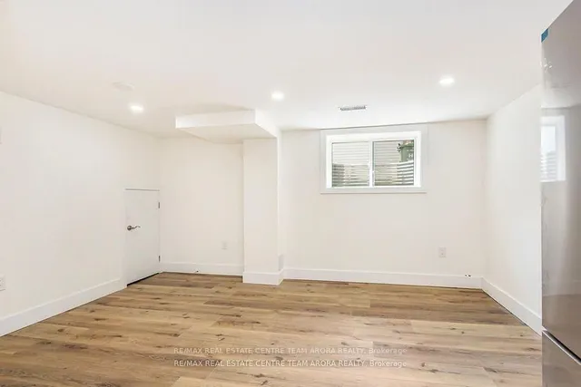 Additional image 24 of 178 Cloverdale Ave