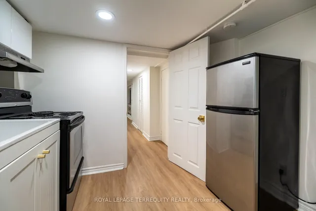 Additional image 29 of 14 Badgerow Ave