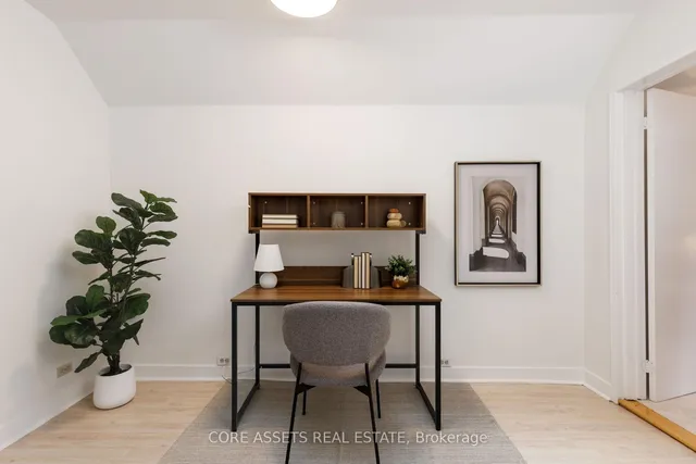 Additional image 26 of 21 West Lynn Ave