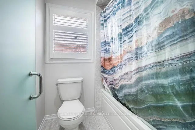 Additional image 42 of 68 Fallmeadow Circ