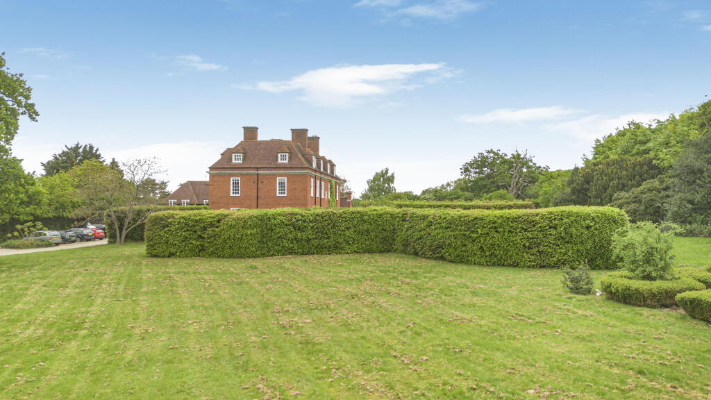Additional image 31 of Fairshot Court, Woodcock Hill, Sandridge, St. Albans, Hertfordshire