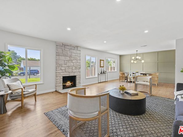 15517 Hart St, Van Nuys, CA 91406
