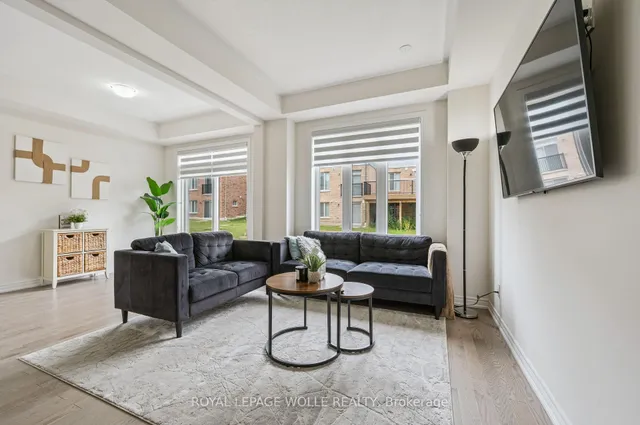 Additional image 7 of 14 Roywood St