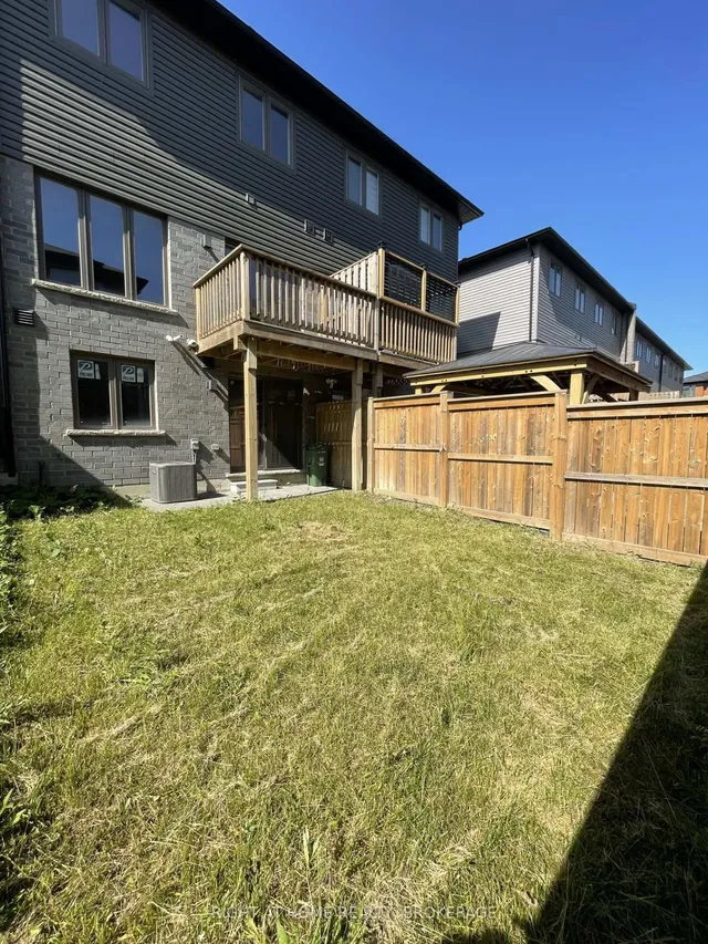 Additional image 32 of 80 Soho St