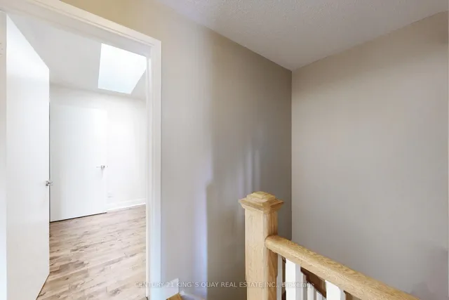 Additional image 30 of 315 Village Green Sq Unit 50