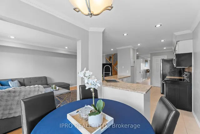 房产图片 12 - 42 Meadow Wood Cres
