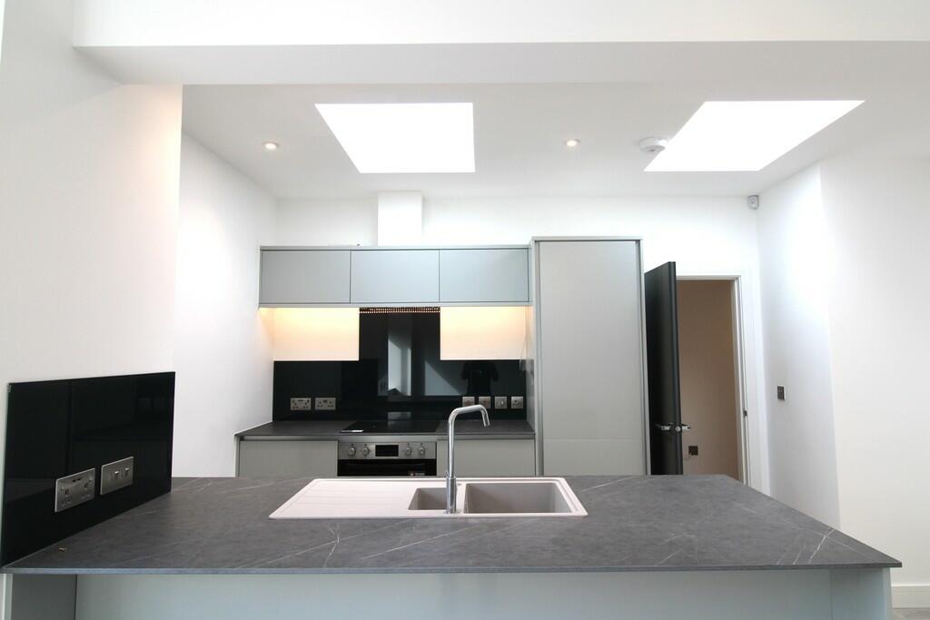 Additional image 12 of South Street, Off High Street