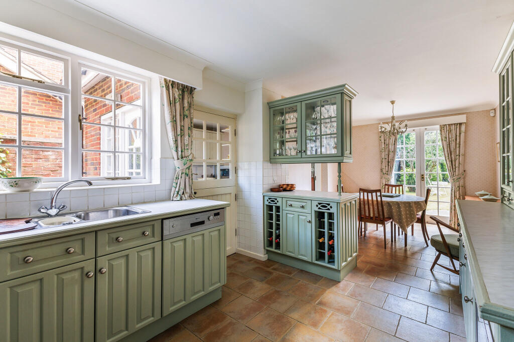 Additional image 6 of Oakfield Road, Harpenden, AL5