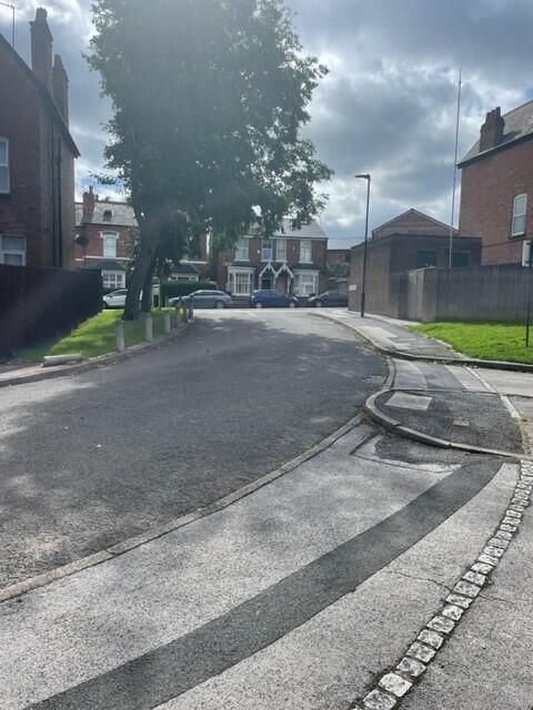 Frensham Way, Birmingham, B17 photo 2