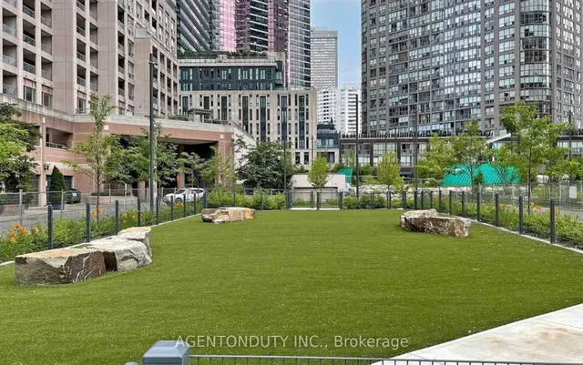 Additional image 31 of 909 Bay St Unit 607