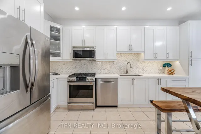 Additional image 35 of 51 Portrush Tr