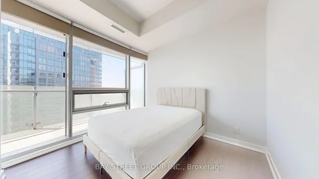 Additional image 18 of 14 York St Unit 5903