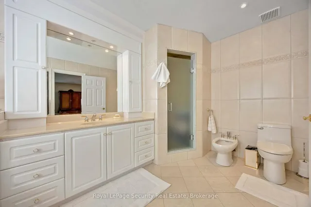 Additional image 19 of 27 Gaydon Ave