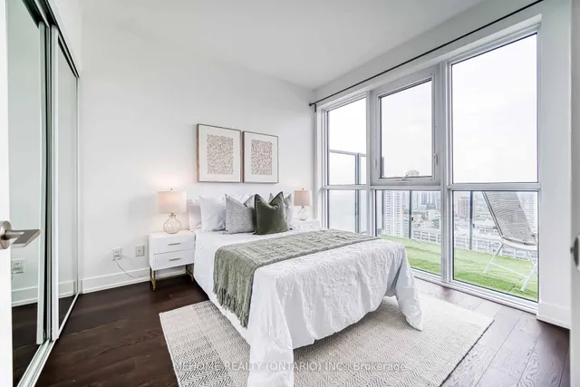 Additional image 14 of 7 Grenville St Unit 2806