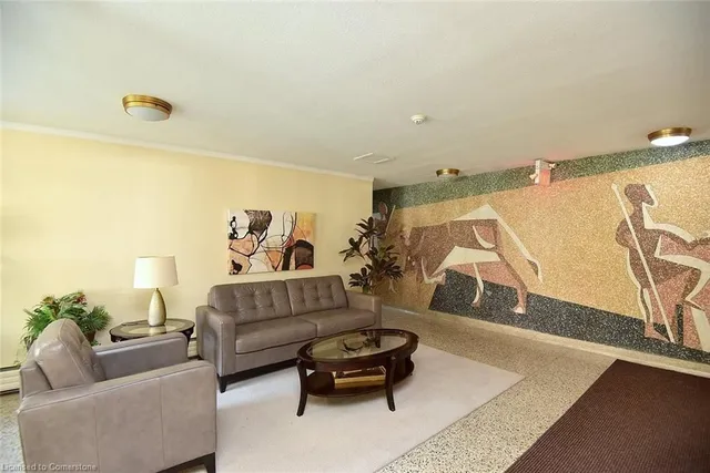 Additional image 37 of 75 Duke St Unit 410