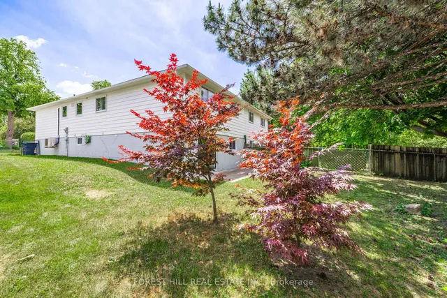 Additional image 28 of 27 Apache Tr