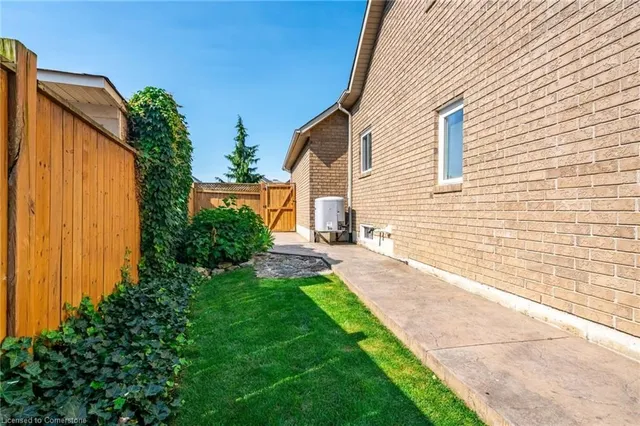 Additional image 43 of 94 Pinehill Dr