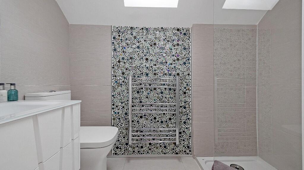 Additional image 12 of Bloomfield Road, Harpenden, Hertfordshire, AL5