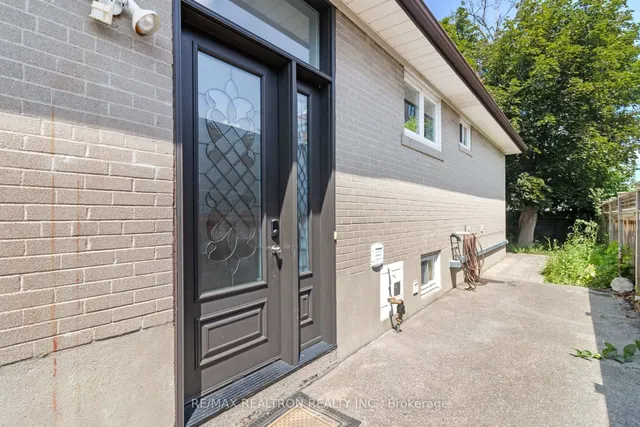 Additional image 46 of 44 Caracas Rd